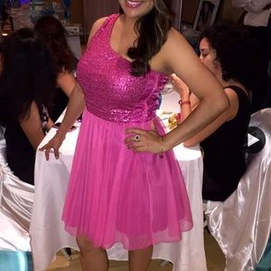 Fucsia sequins dress